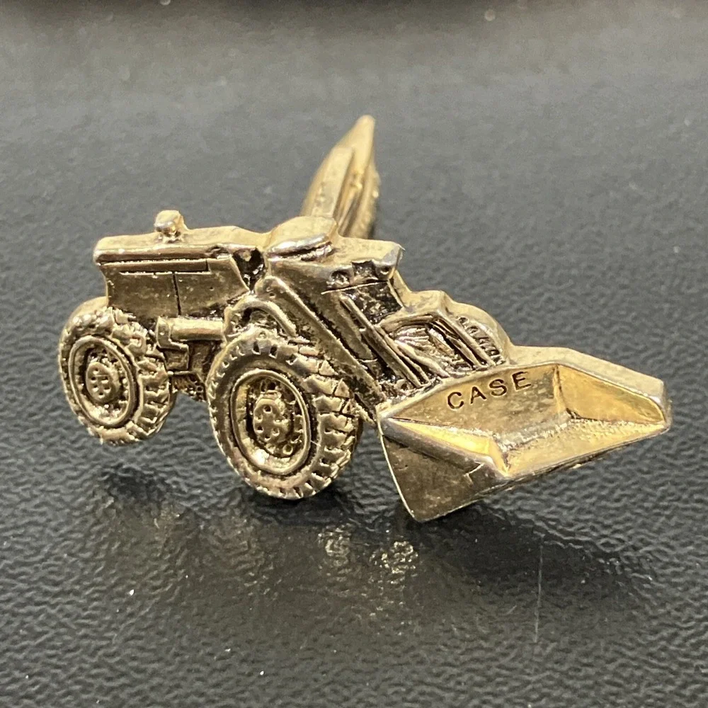 Vintage Mercury Industries Gold Colored Tractor Cufflinks & Tie Bar